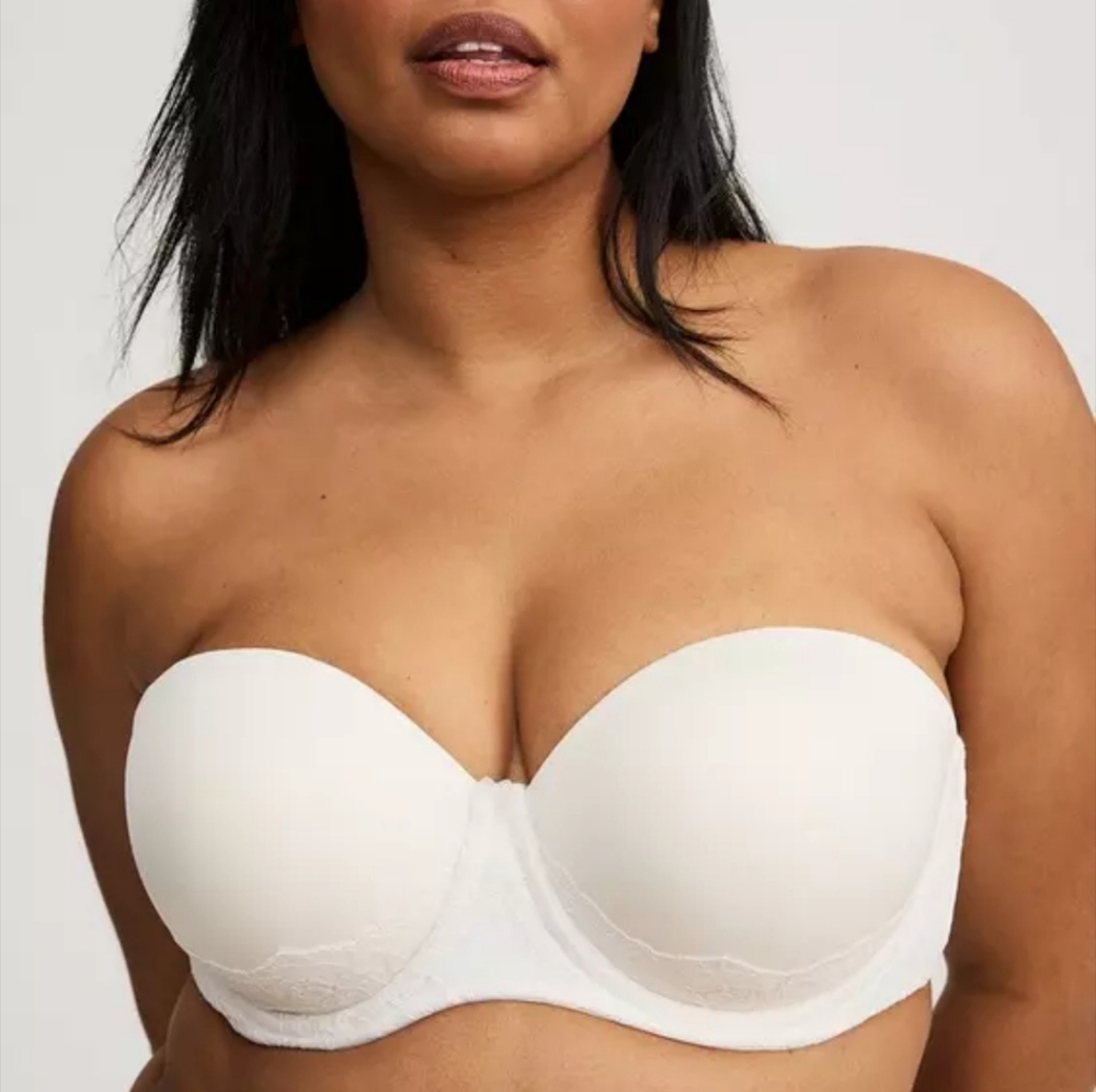Torrid Bombshell Push-Up Strapless Bra